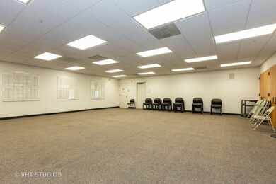 5100 Sunset Ln, Country Club Hills, IL 60478 - photo 2