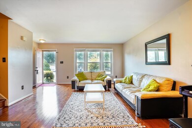 2768 Winston Ct, Woodbridge, VA 22191 - photo 7