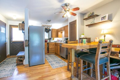 1860 Meadow Dr #7-007