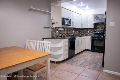 Kitchen 1-1