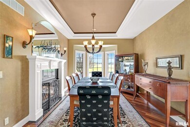 4705 N Thornhill Dr, Peoria, IL 61615 - photo 5