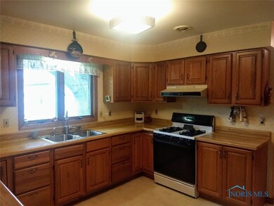 620 Wall St, Cairo, OH 45820 - photo 3