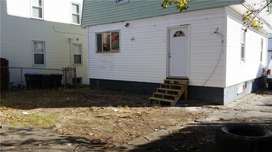 239 Pavilion Ave, Providence, RI 02905 - photo 4