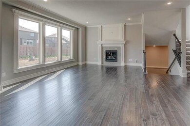 1528 SW Cross Creek Dr, Lee's Summit, MO 64082 - photo 2