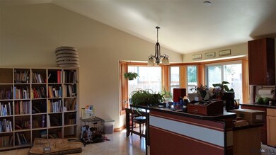 Kitchen & Dining area