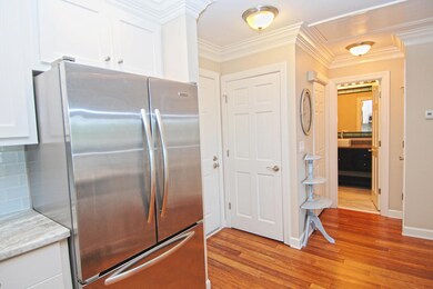 MLS_DSC_0110_kitchen 4_fxed