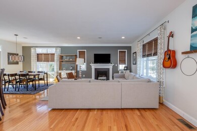 70 Hawthorne Dr, Auburn, NH 03032 - photo 4