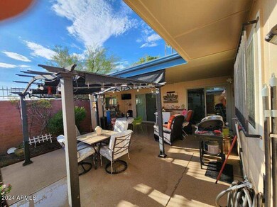 10895 W Emerald Dr, Sun City, AZ 85351 - photo 3