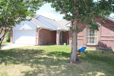 6414 Wexford Park Dr, Houston, TX 77088 - photo 2