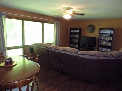 1203 2nd Ave NE, Jamestown, ND 58401 - photo 2