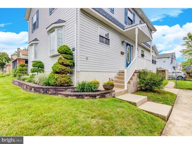 518 Tatnall Ave, Glenolden, PA 19036 - photo 2