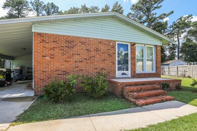 605 Royal Dr, Jacksonville, NC 28546 - photo 2