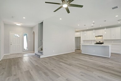 8319 James Franklin St, Houston, TX 77088 - photo 5