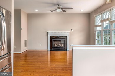 42476 Mandolin St, Chantilly, VA 20152 - photo 7