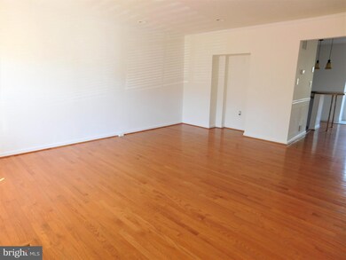 3646 Mcdowell Ct, Dumfries, VA 22026 - photo 4