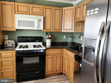 606 Briarwood Ct unit 606, Sewell, NJ 08080 - photo 2