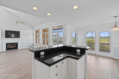 271E2ndSt - 37
