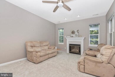 12700 Found Stone Rd unit 203, Germantown, MD 20876 - photo 4