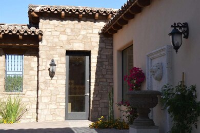 FRONT CASITA