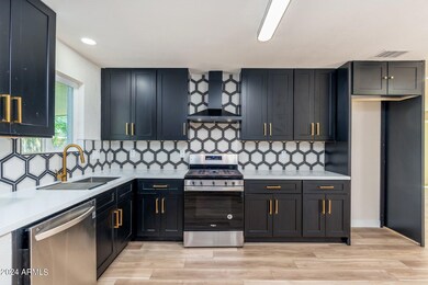 5724 N 13th St - 12