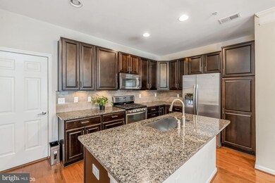 3047 Rittenhouse Cir unit 73, Fairfax, VA 22031 - photo 5