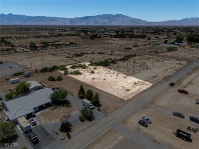 611 W China St, Pahrump, NV 89048 - photo 4