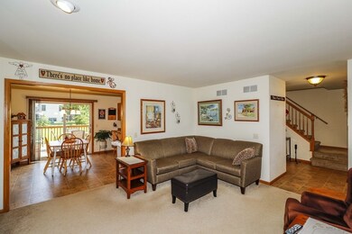 826 Ashworth Dr, Oregon, WI 53575 - photo 5