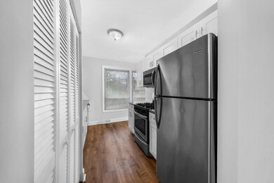 3305 Woodworth Place, Hazel Crest, IL 60429 - photo 5