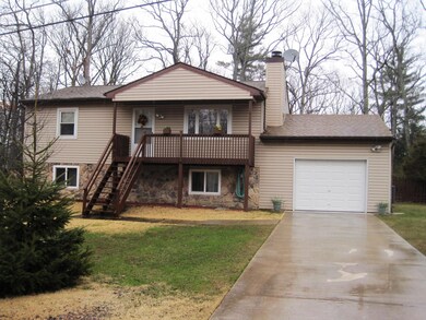 3504 Acorn Cir, East Stroudsburg, PA 18302 - photo 2