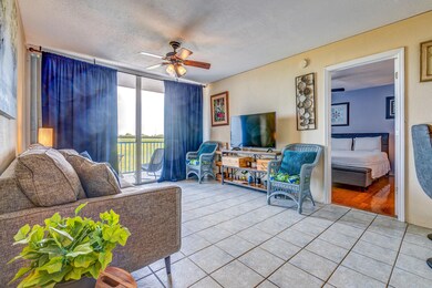 05 3655 Seaside Drive 327