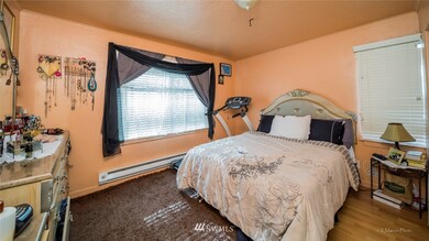 213 105th St SW, Everett, WA 98204 - photo 5