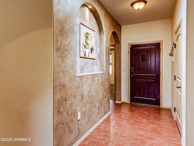 4022 Bravia Dove Loop LCNM-16