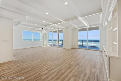 10' Ceilings