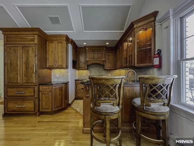 91 Cutler St unit 2/2nd flr, Clifton, NJ 07011 - photo 4