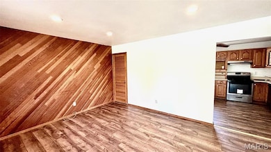 1252 Redman Blvd, Saint Louis, MO 63138 - photo 4