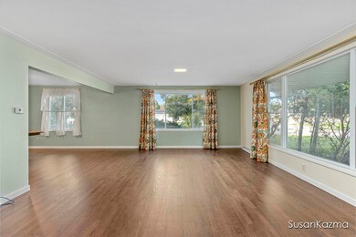 325 N Locust St, Wayland, MI 49348 - photo 5