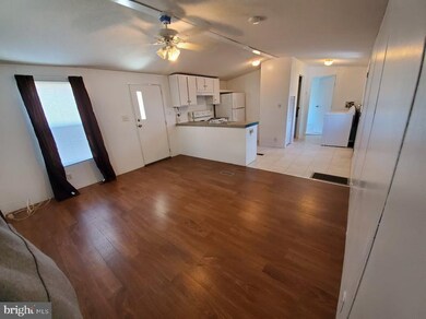 4123 Anderson Rd unit 18, Triangle, VA 22172 - photo 7