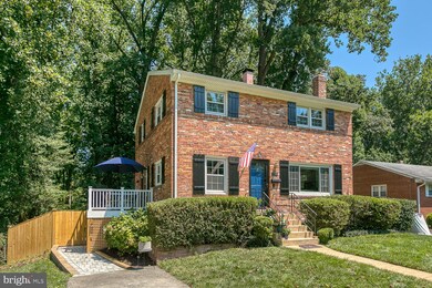 6534 Oakwood Dr, Falls Church, VA 22041 - photo 3