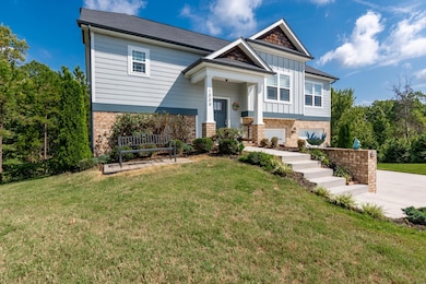 1009 Longo Dr, Soddy-Daisy, TN 37379 - photo 4