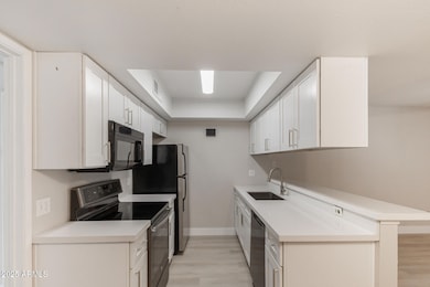 8838 N 8th St unit B12, Phoenix, AZ 85020 - photo 6