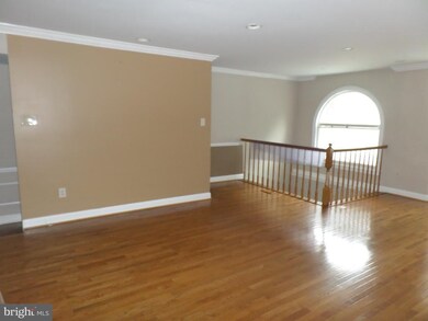 8010 Derby Ln, Owings Mills, MD 21117 - photo 3