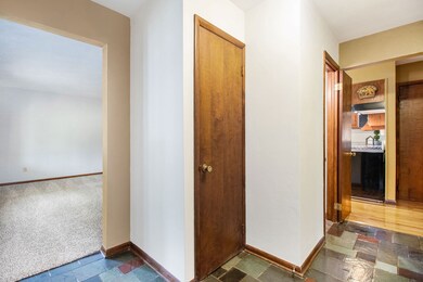 17733 Ironstone Dr, South Bend, IN 46635 - photo 5