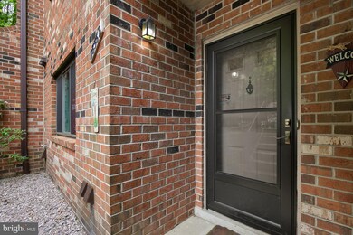 3856 Steppes Ct, Falls Church, VA 22041 - photo 3