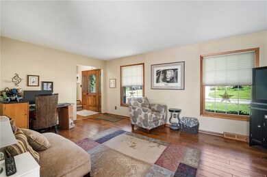 1243 28th Place, West Des Moines, IA 50266 - photo 5