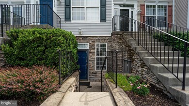 2708 Oak Leaf Ct, Odenton, MD 21113 - photo 2