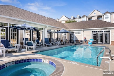 134 Cory Ln, Elmwood Park, NJ 07407 - photo 2