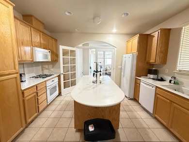 390 Munter St, Manteca, CA 95337 - photo 6