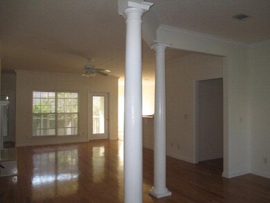 Formal DR/Living Rm