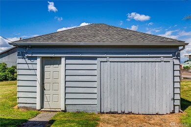 312 W Main St, Everson, WA 98247 - photo 5