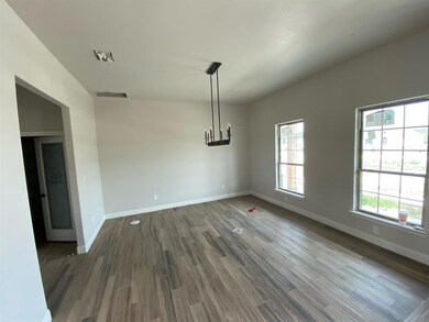 2005 Veal Cir, Weatherford, TX 76085 - photo 6